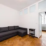 Affordable Stay Navratilova